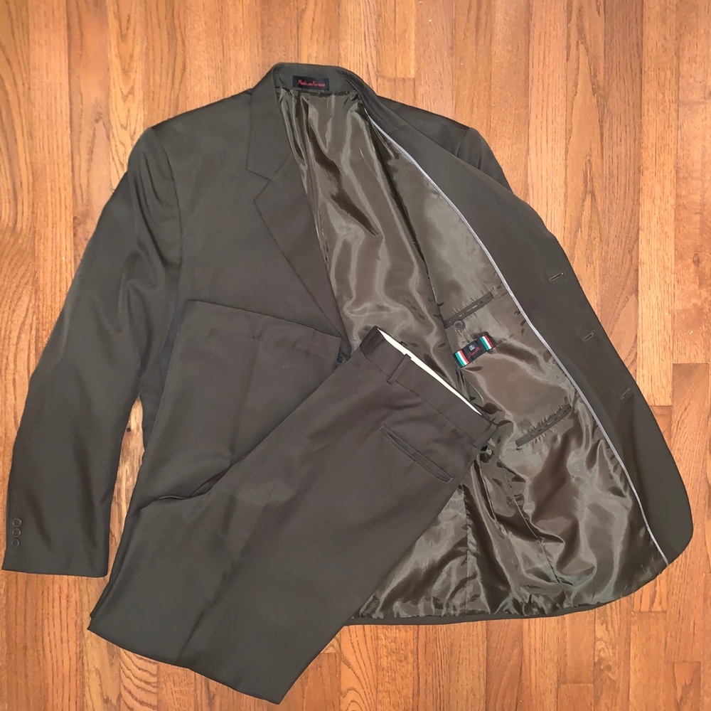 Bonellin Brown Two Piece Men’s Suit Sz 44R